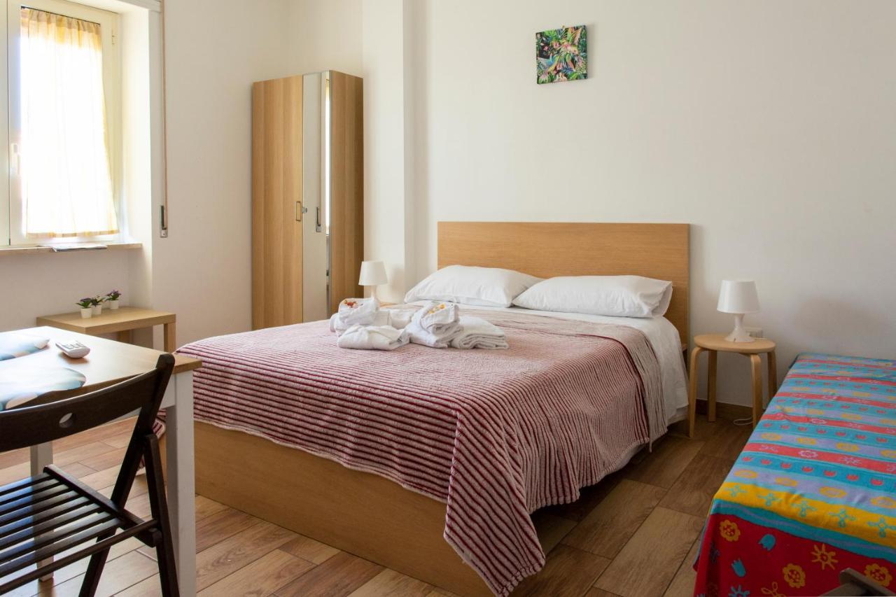 B&B da Roberto Napoli Bagian luar foto